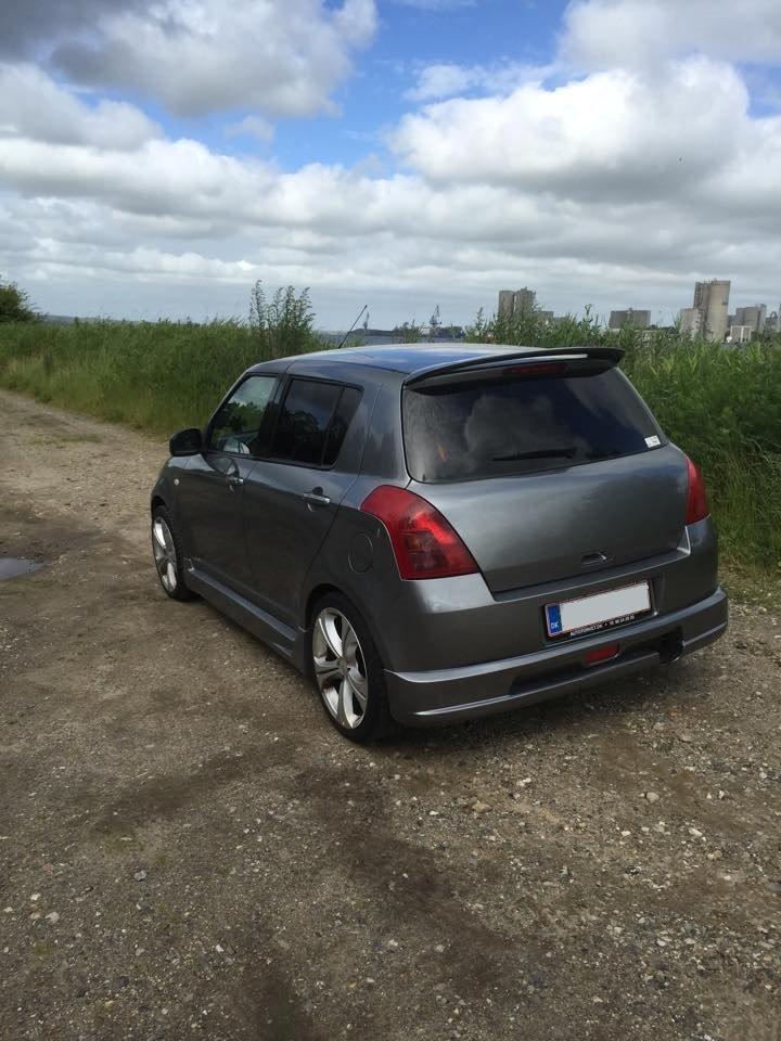 Suzuki Swift IV, 1,5 GLS 5D billede 2