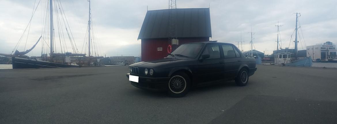 BMW E30 320i billede 5