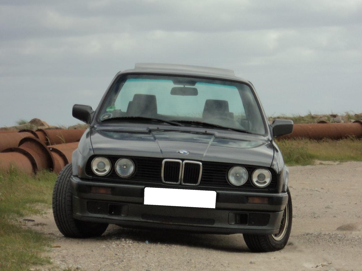 BMW E30 320i billede 8