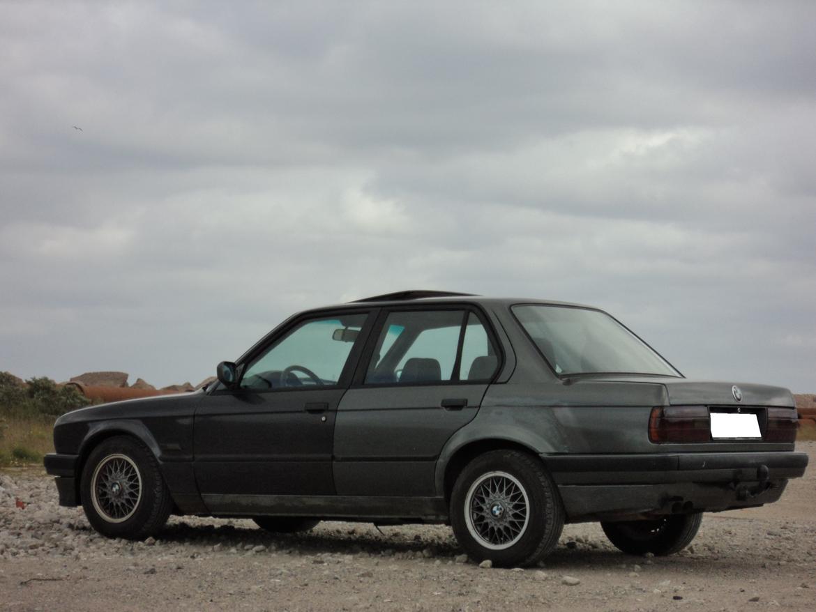 BMW E30 320i billede 27