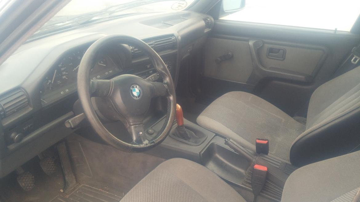 BMW E30 320i billede 38