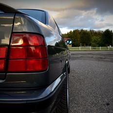 BMW 525i E34 M50B25