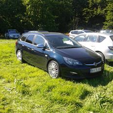 Opel Astra Sports tourer "SOLGT"