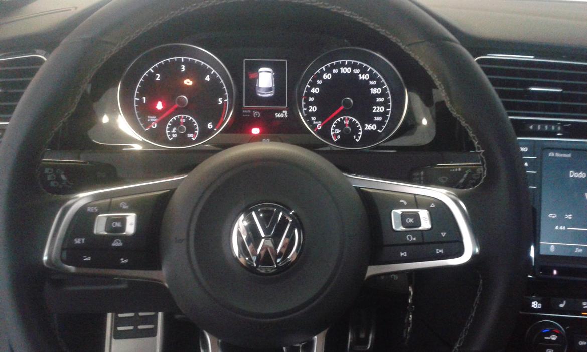 VW Golf 7 R-line billede 2