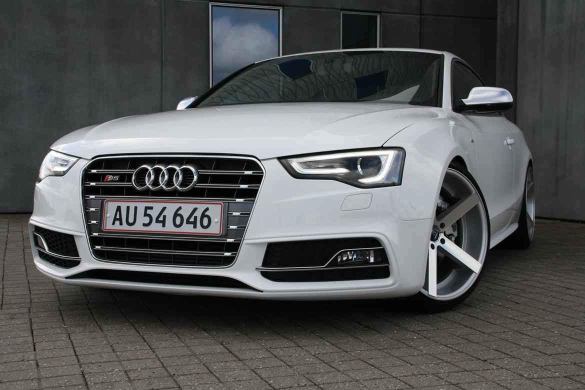 Audi A5 Coupe S5 look billede 1