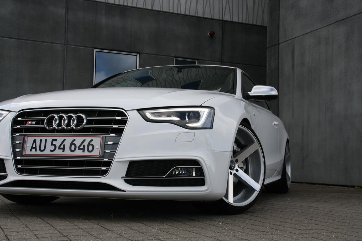 Audi A5 Coupe S5 look billede 2