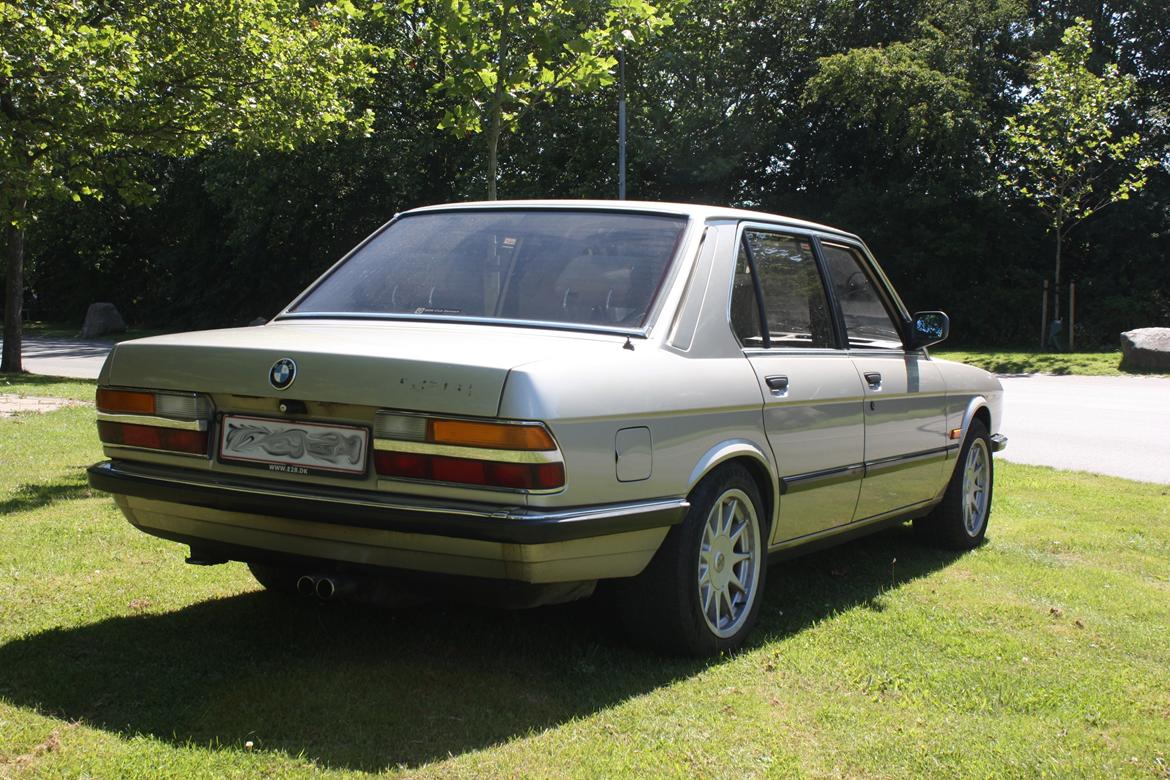 BMW 528i aut. E28 billede 4