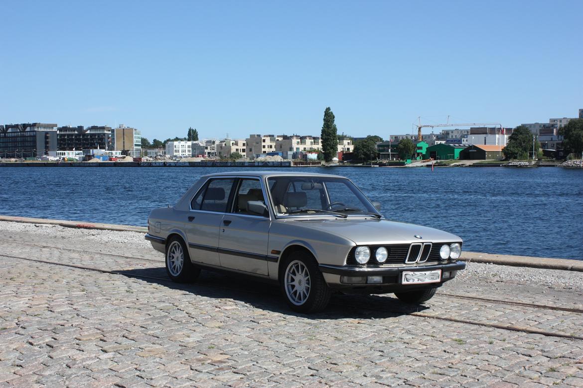 BMW 528i aut. E28 billede 6