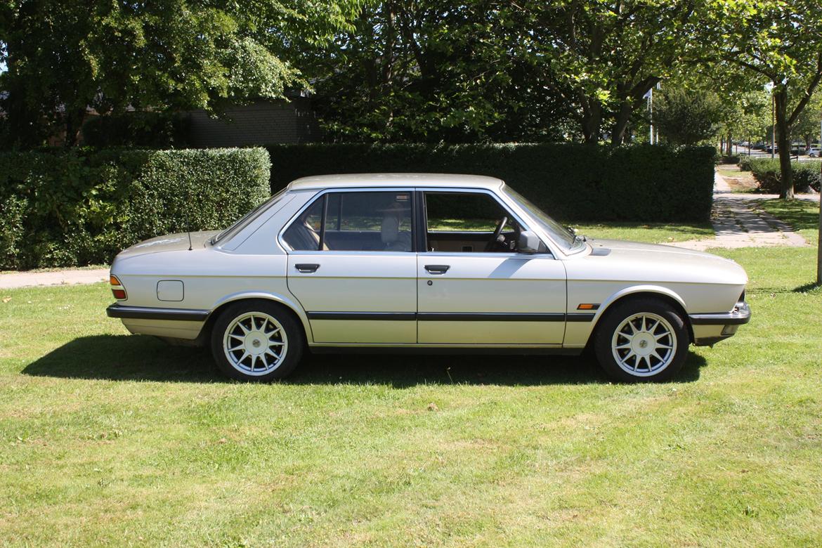 BMW 528i aut. E28 billede 3