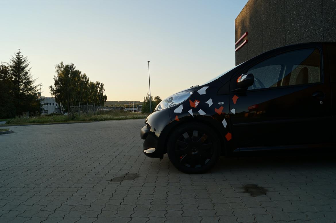 Peugeot 107 1,0 5d (Totalskadet)  billede 15