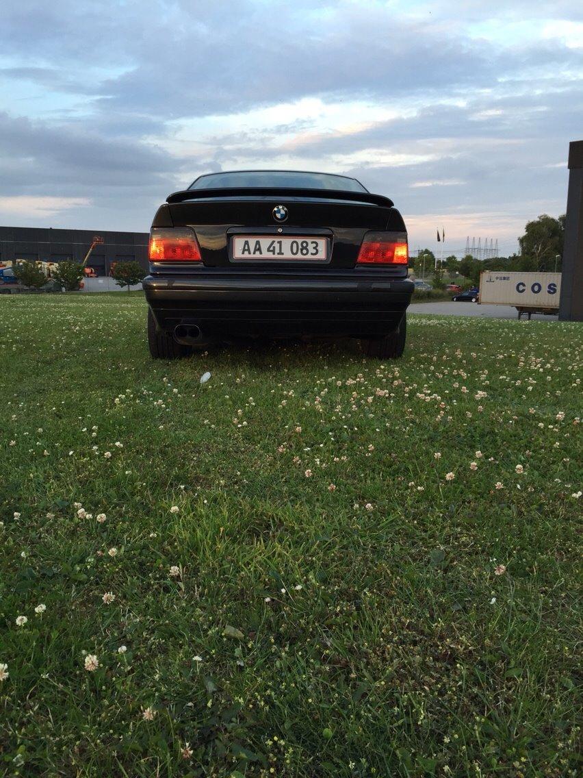 BMW BMW 320i billede 2