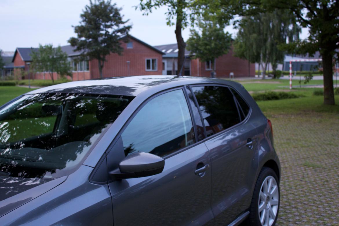 VW Polo BMT 1,6 TDI Comfortline(Solgt) - Billedet er efter jeg kun har haft den i et par måneder :-) billede 13