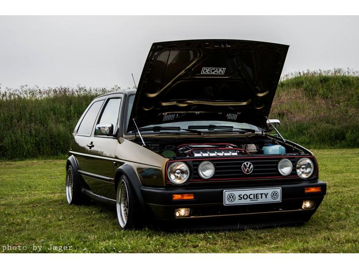 {{currentPhoto.altText}} billede {{currentPhoto.number}}