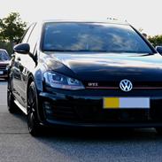 VW Golf 7 GTI Performance