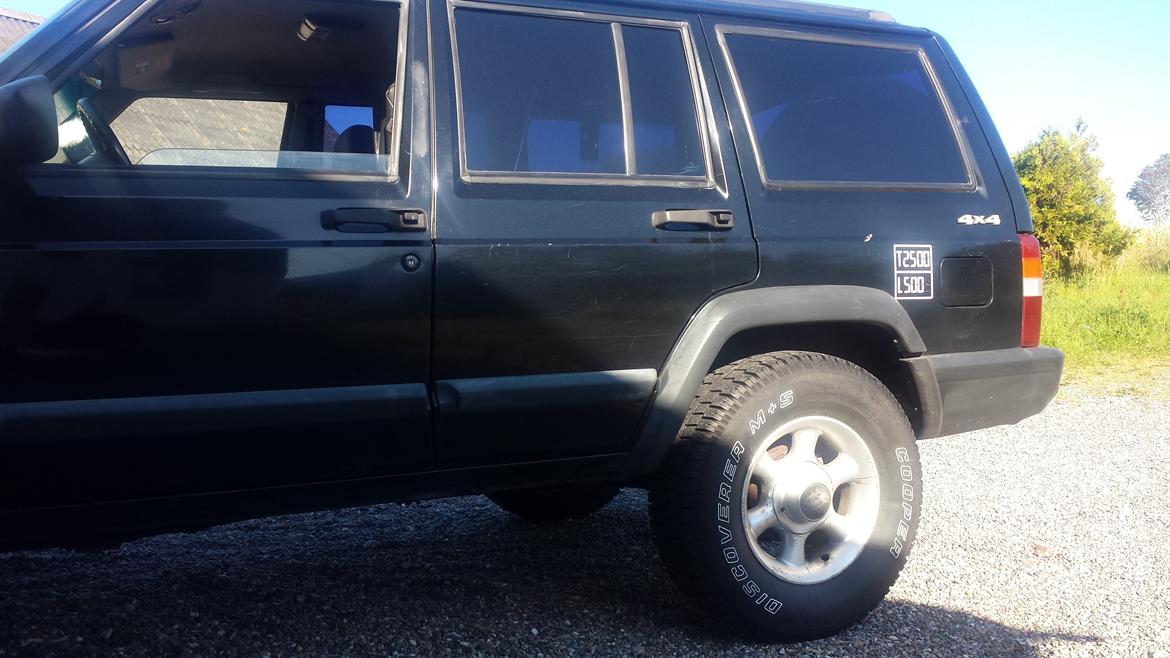 Jeep Cherokee 4.0L R6 4x4 * TIDL. BIL * billede 3