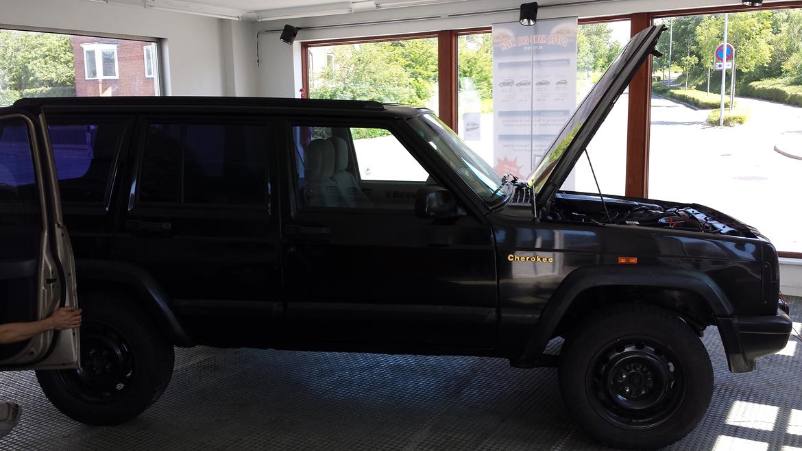 Jeep Cherokee 4.0L R6 4x4 * TIDL. BIL * billede 11