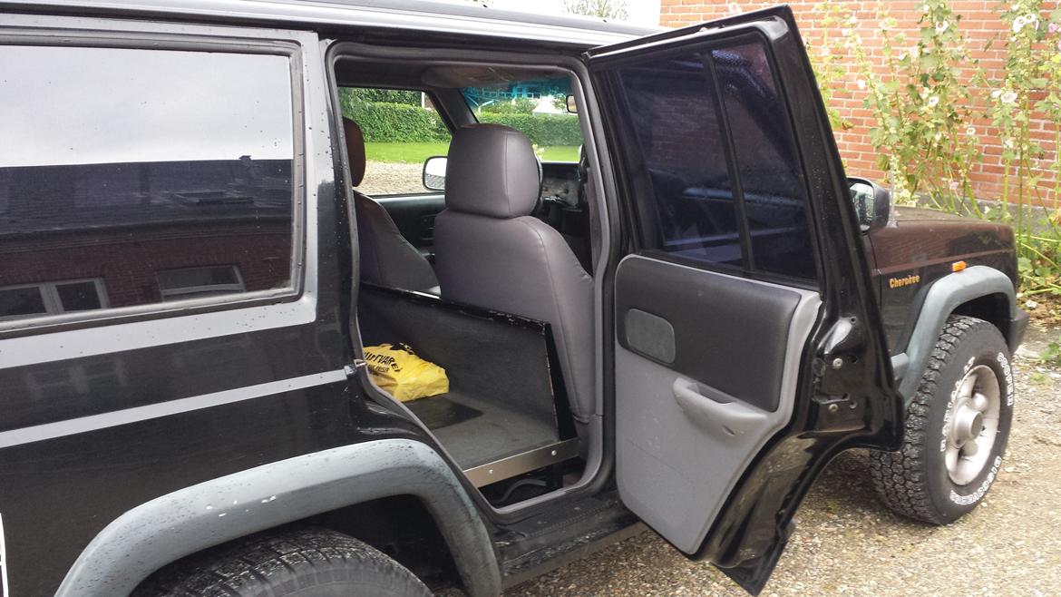 Jeep Cherokee 4.0L R6 4x4 * TIDL. BIL * billede 21