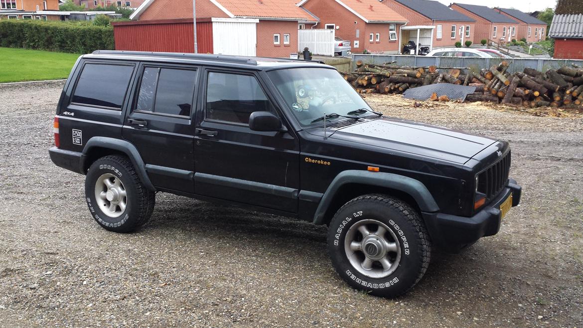 Jeep Cherokee 4.0L R6 4x4 * TIDL. BIL * billede 29