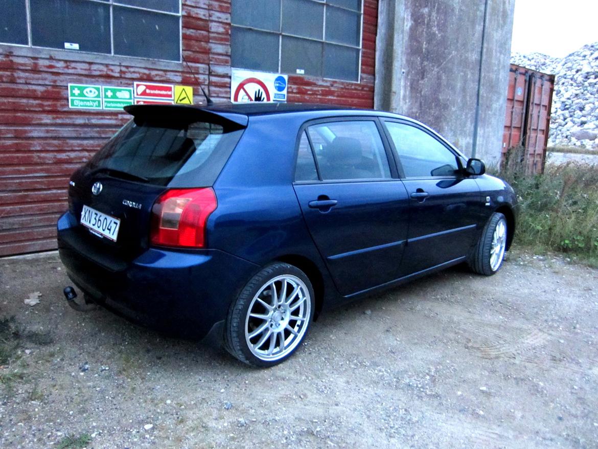 Toyota Corolla E12 1,6 VVT-i  billede 3