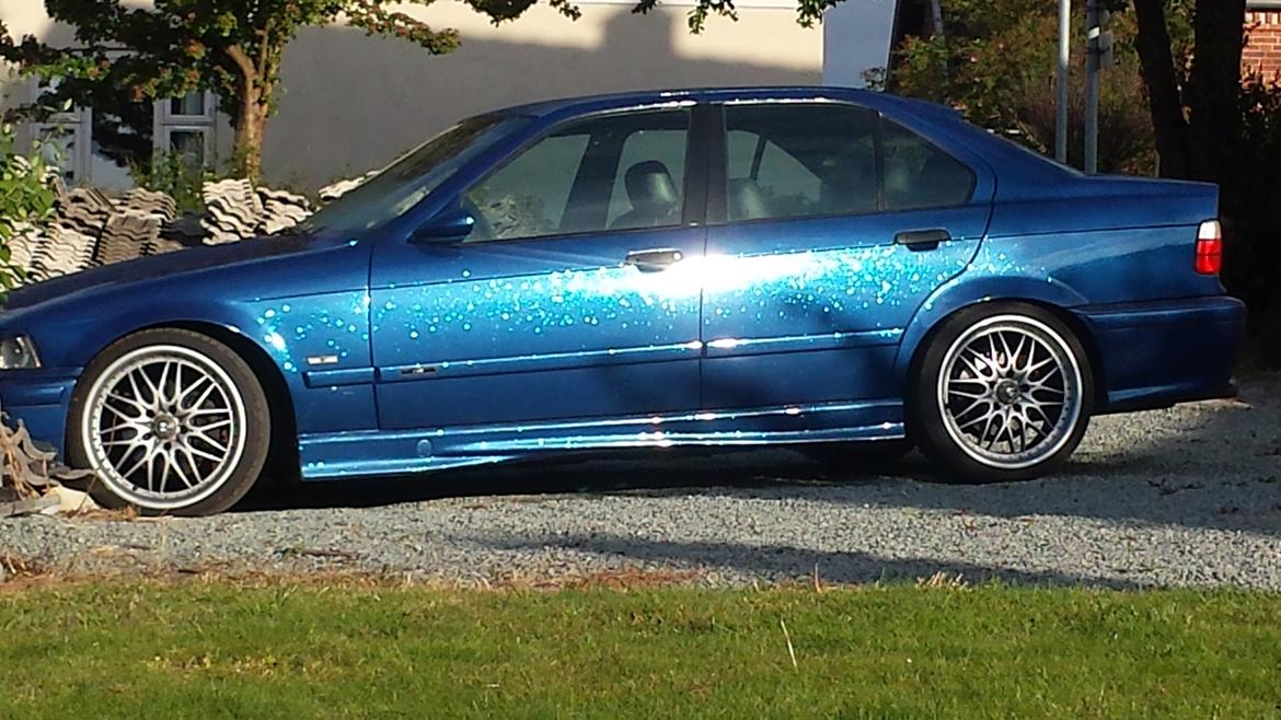 BMW 323i  billede 10