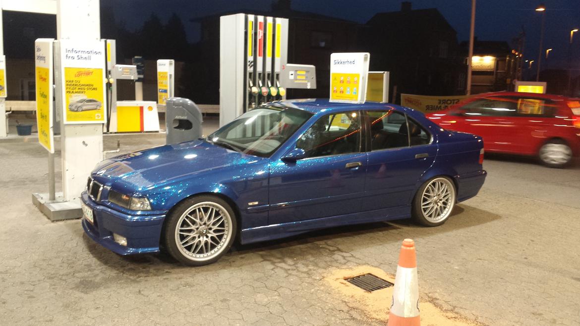 BMW 323i  billede 12