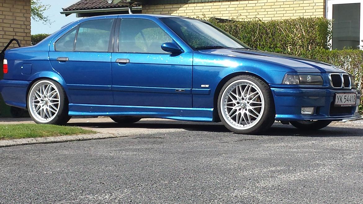 BMW 323i  billede 9