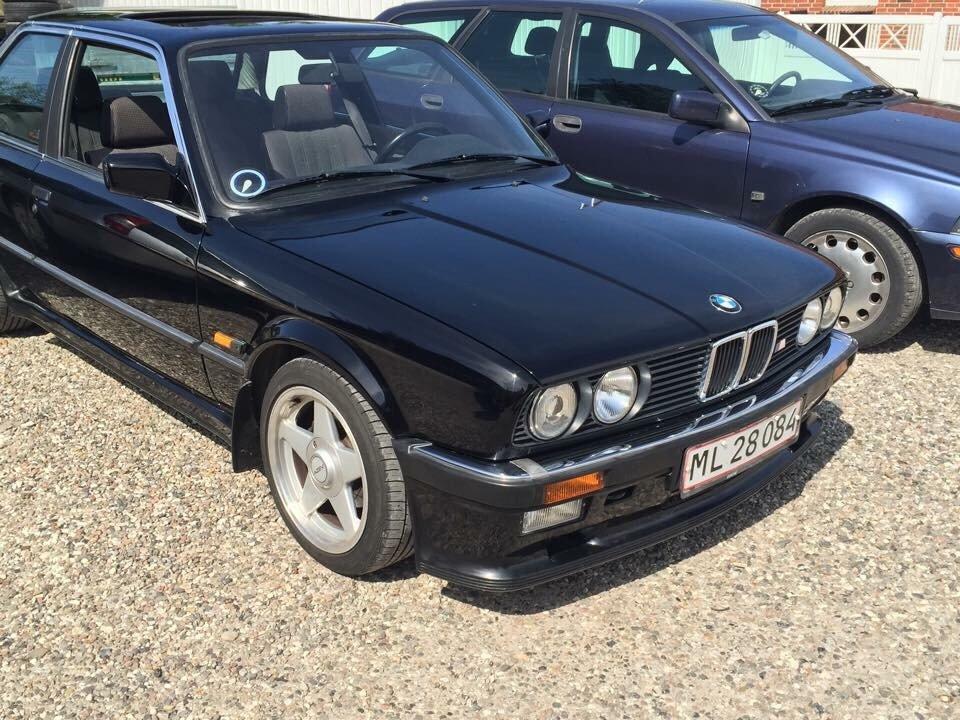BMW E30 billede 1