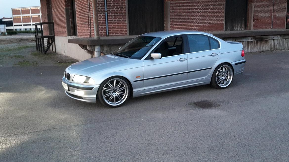 BMW E46 323i 2.5 billede 8