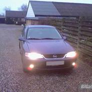 Opel vectra B       SOLGT