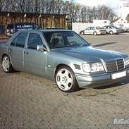 Mercedes Benz 124 250 D *SOLGT*