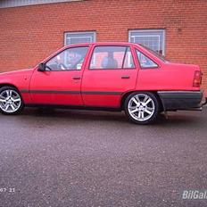 Opel kadett e sedan