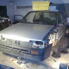 Toyota corolla 1,3 skrottet