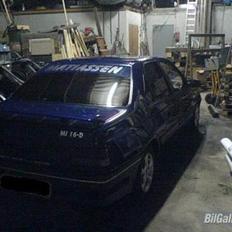 Peugeot 405 MI 16-D Solgt...