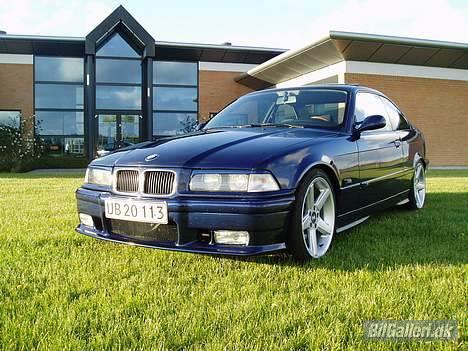 BMW 325i coupé billede 8