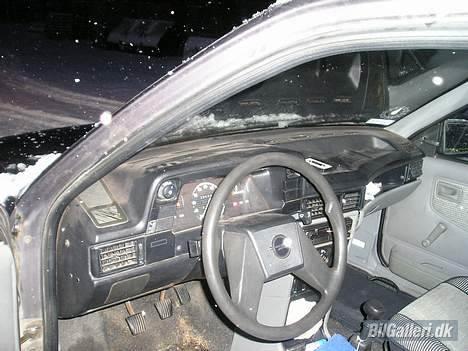 Opel Kadett Sedan "Kælken" - Det er så her jeg sidder :P billede 6