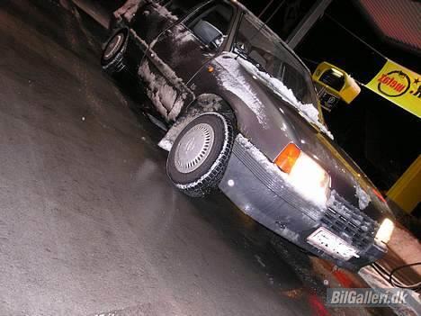 Opel Kadett Sedan "Kælken" - Lige en skæv vinkel af kælken ;) billede 9