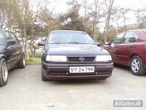 Opel Vectra 2.0i *Solgt**Milo* billede 1