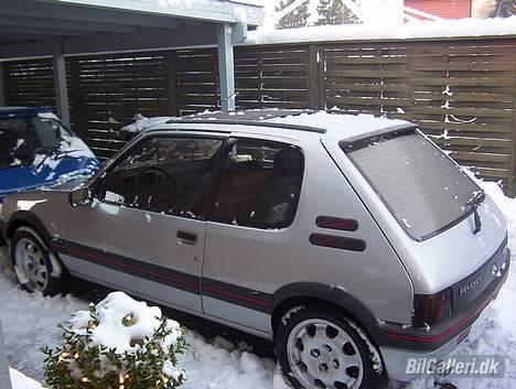 Peugeot 205 1,9 Gti billede 5