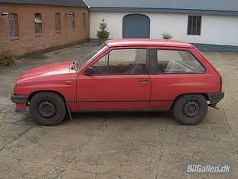 Opel Corsa A - solgt - sådan så den ud inde jeg begyndte... billede 5