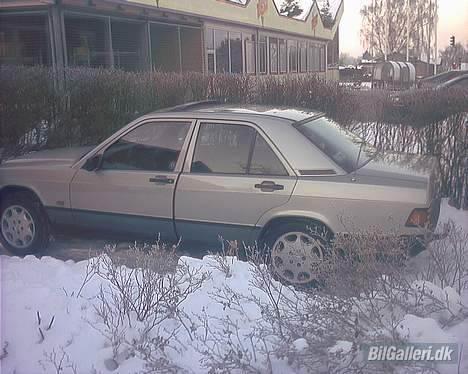 Mercedes Benz 190 D SOLGT billede 1