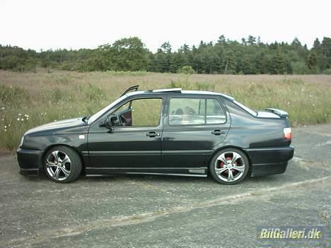 VW Vento ( SOLGT ) billede 10
