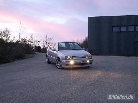 VW GOLF 3 SOLGT! billede 4