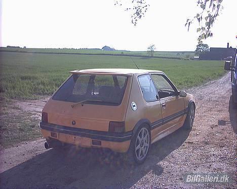 Peugeot 205 1,9 gti *solgt* billede 2