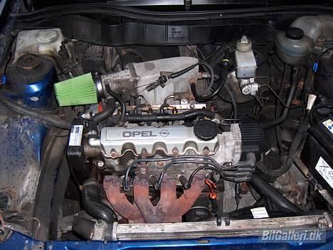 Opel Astra 1,6i GT solgt billede 6