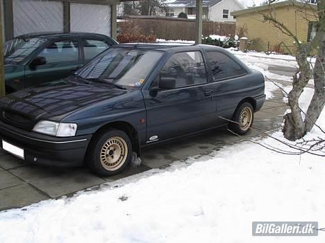 Ford Escort (kurtklorin) Solgt - Her er mine nye 13 tommer Schmidt TH Line fælge.. bare rolig de skal ik være guld ;)  billede 16