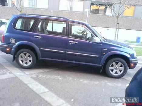 Suzuki Grand Vitara XL-7 SOLGT! - Sidermarkeringslys er ekstraudstyr billede 6