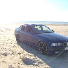 BMW E36 325i