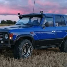 Toyota landcruiser hj60/61