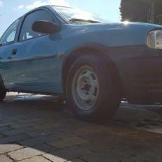 Opel Corsa b