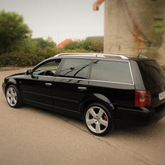 VW Passat 3BG